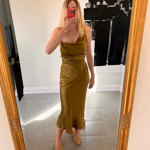 Shona Joy GIORGIA ASYMMETRICAL BIAS COWL MIDI DRESS - OLIVE OIL - Picture 4 of 5